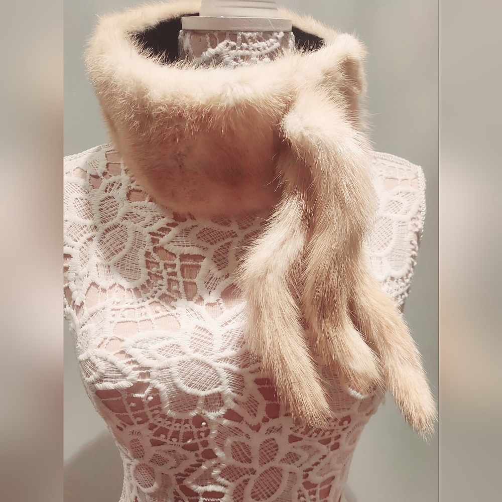 Beige mink collar or headband, new